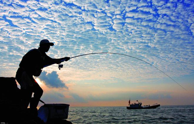 深圳市钓鱼协会副会长黄柏淞海钓遇难，钓友们出钓要注意安全-坠落鱼